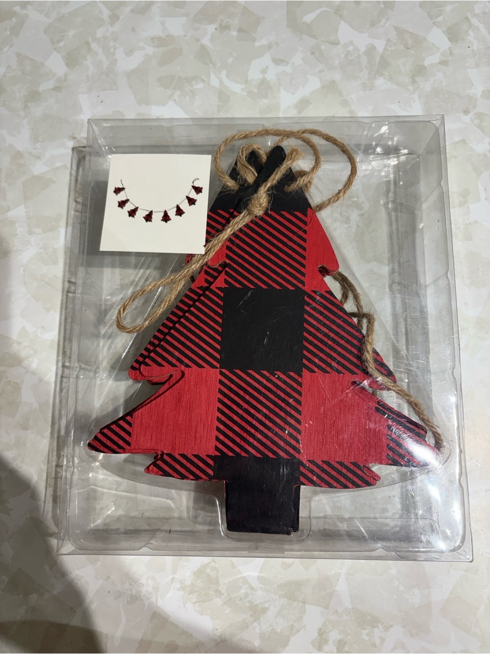 Rustic Plaid Wooden Tree Garland- Red and Black